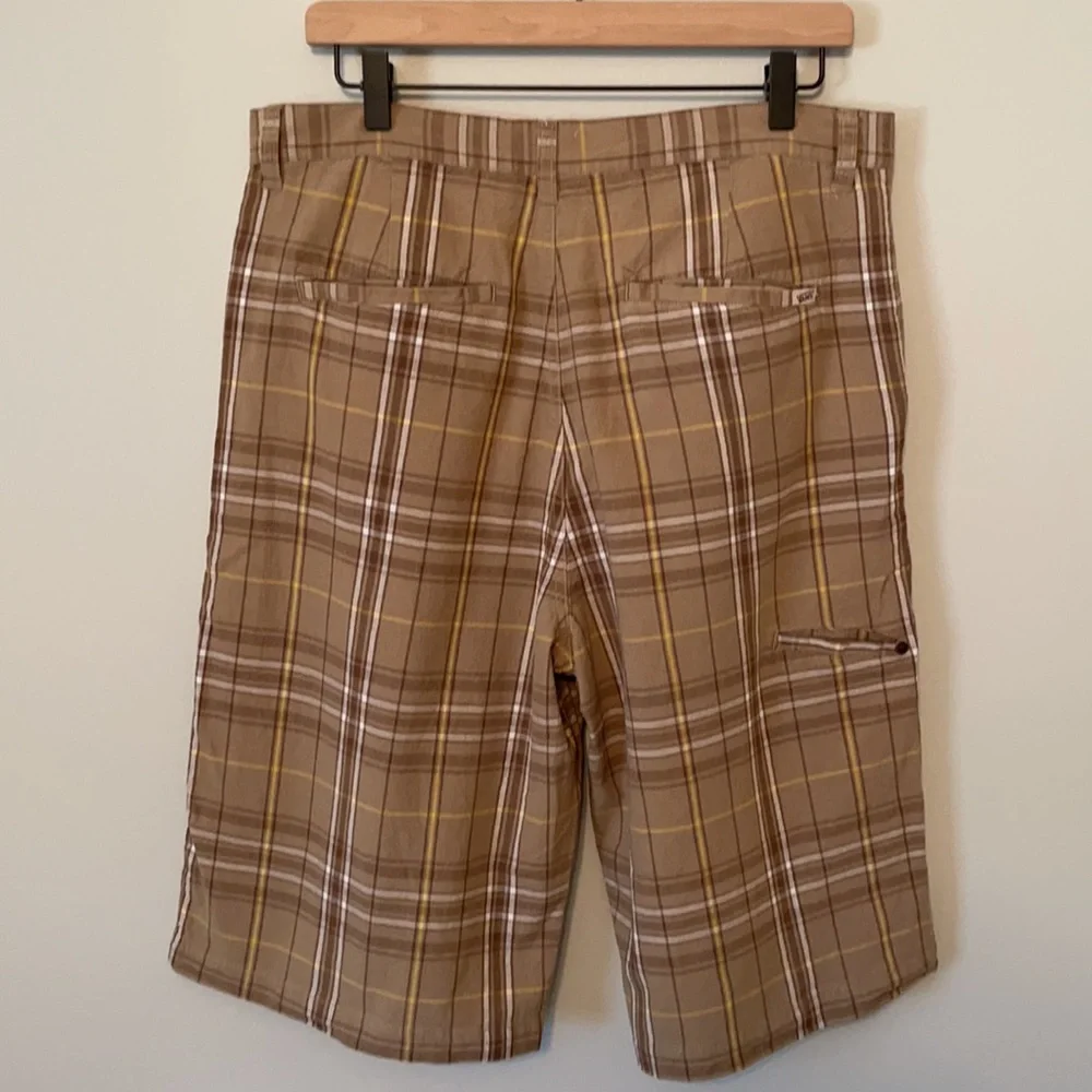 Men’s Vans Plaid Long Shorts Size 32